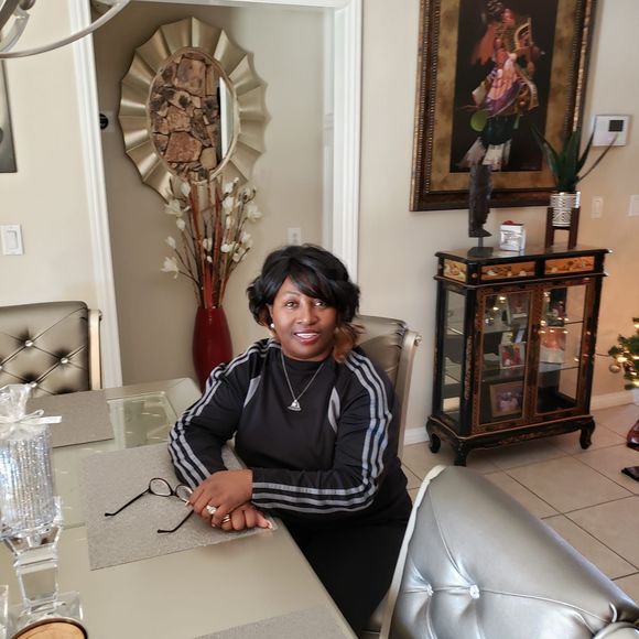 Meet your Posher, Victoria - Picture 1 of 1